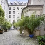 Montorgueil/ Rue Saint Sauveur (II°) ID 323